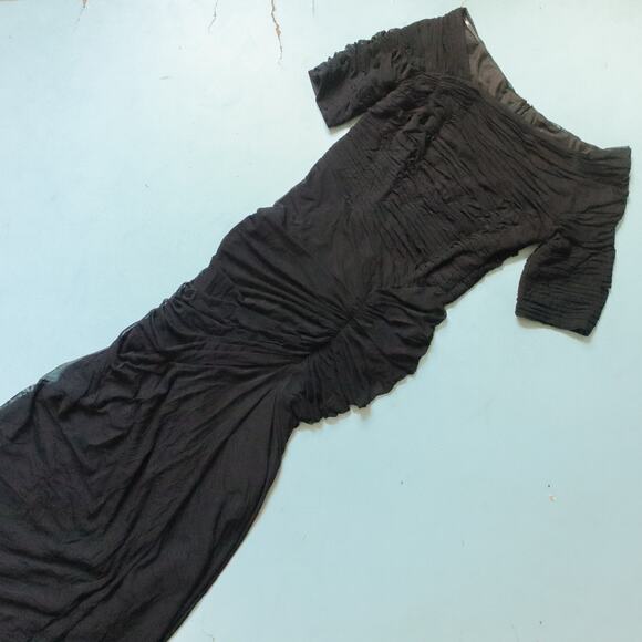Tadashi Shoji Black Draped Mesh Asymmetrical Neckline Formal Gown Size Large - Picture 2 of 10
